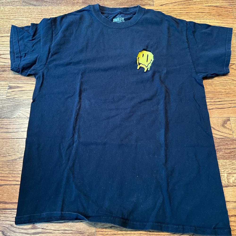 Black smiley t shirt 2021